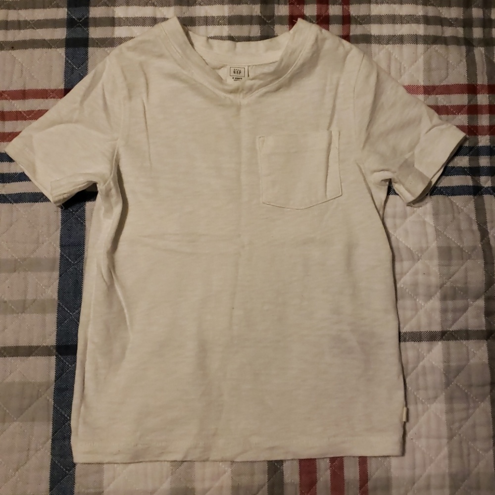 Gap shirt